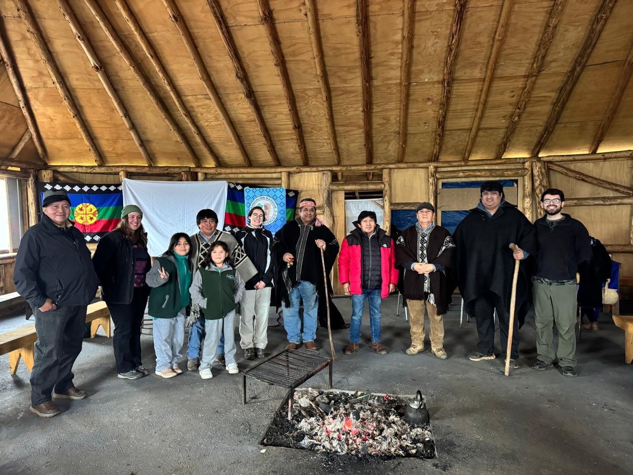 Encuentro con la comunidad en una ruka